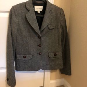Banana Republic Gray Blazer with BEAUTIFUL buttons
